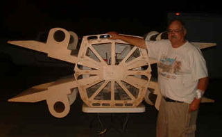 Illustration for article titled Rocket-Powered 21-Foot-Long X-Wing Model Actually Flies (Updated: Built-in R2-D2)